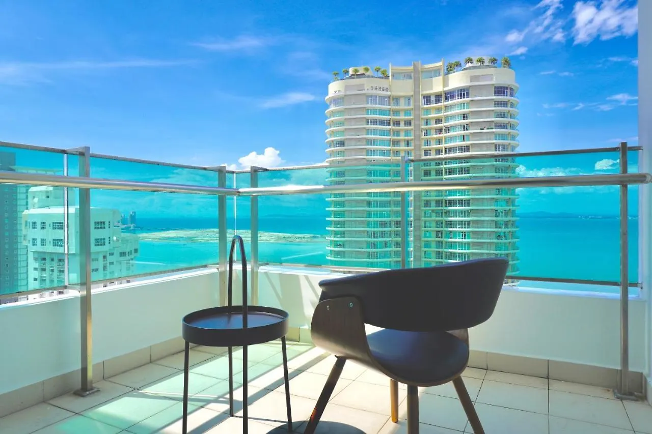 Gurney Drive Mansion One Serviced Apartment Джорджтаун